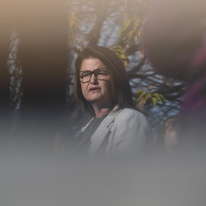 Beck touts health-care plan; Moe would continue to withhold carbon levy